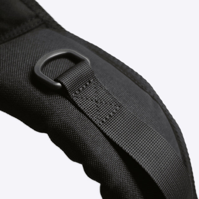 Thick padding shoulder straps for maximum comfortability